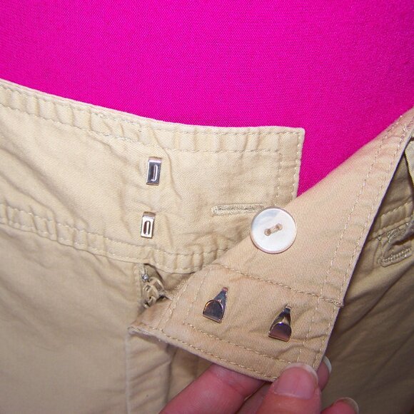 St. John's Bay Khaki Skorts Sz 10 - Picture 5 of 7